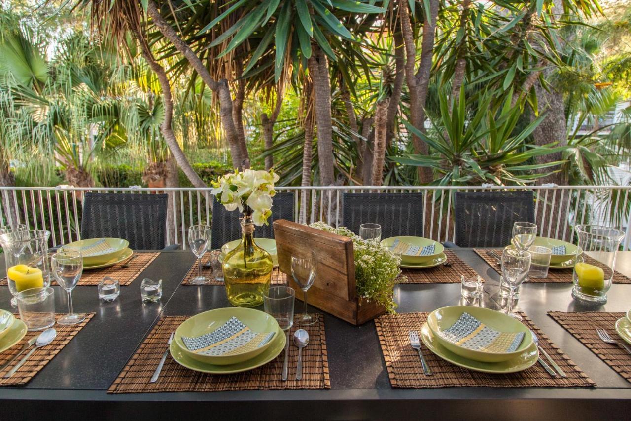 Villa Sitges Tupinetti Beach At 1 Min Walk Amaizing Garden And View Center Sitges 5 Minutes Walk Exteriér fotografie